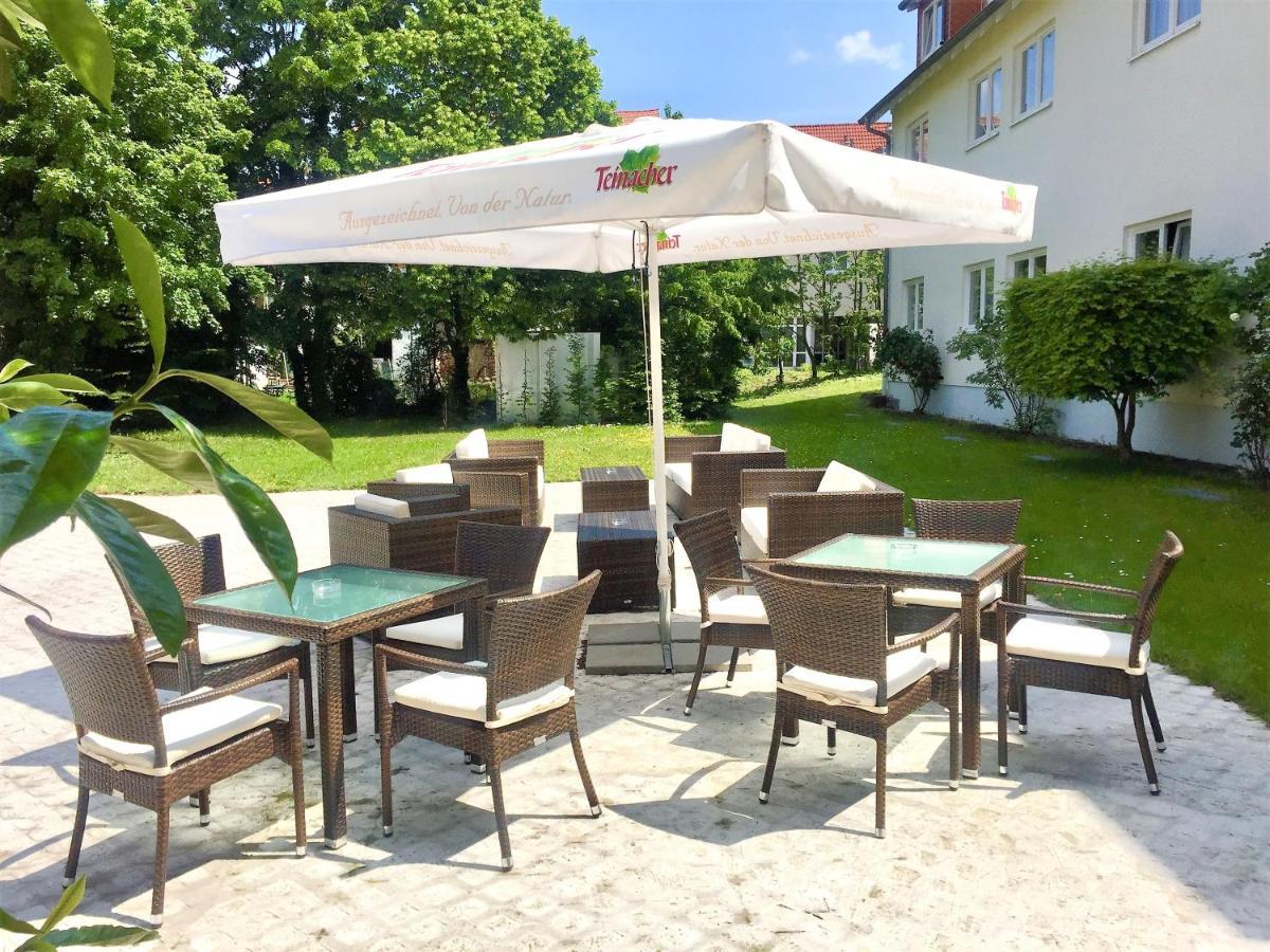 Hotel Ambiente Walldorf วัลล์ดอร์ฟ ภายนอก รูปภาพ