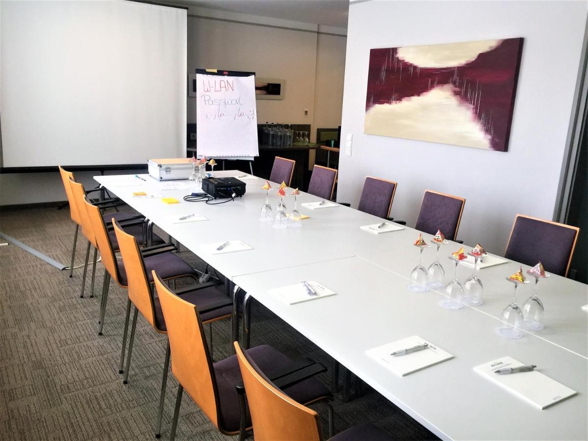Hotel Ambiente Walldorf วัลล์ดอร์ฟ ภายนอก รูปภาพ
