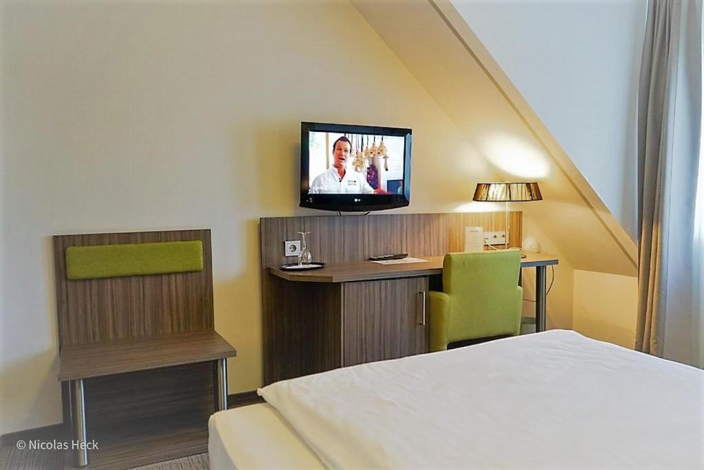 Hotel Ambiente Walldorf วัลล์ดอร์ฟ ภายนอก รูปภาพ