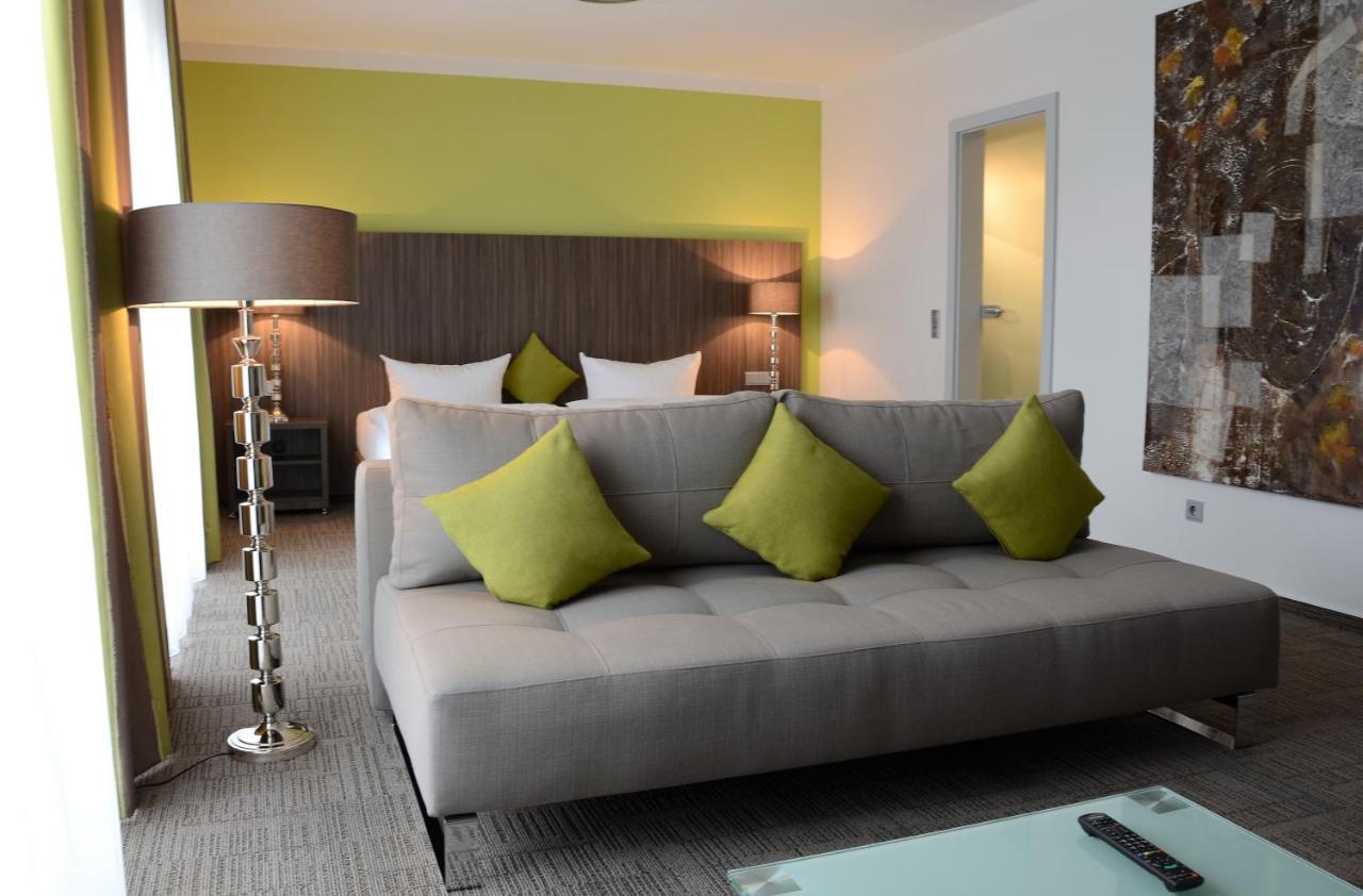 Hotel Ambiente Walldorf วัลล์ดอร์ฟ ภายนอก รูปภาพ